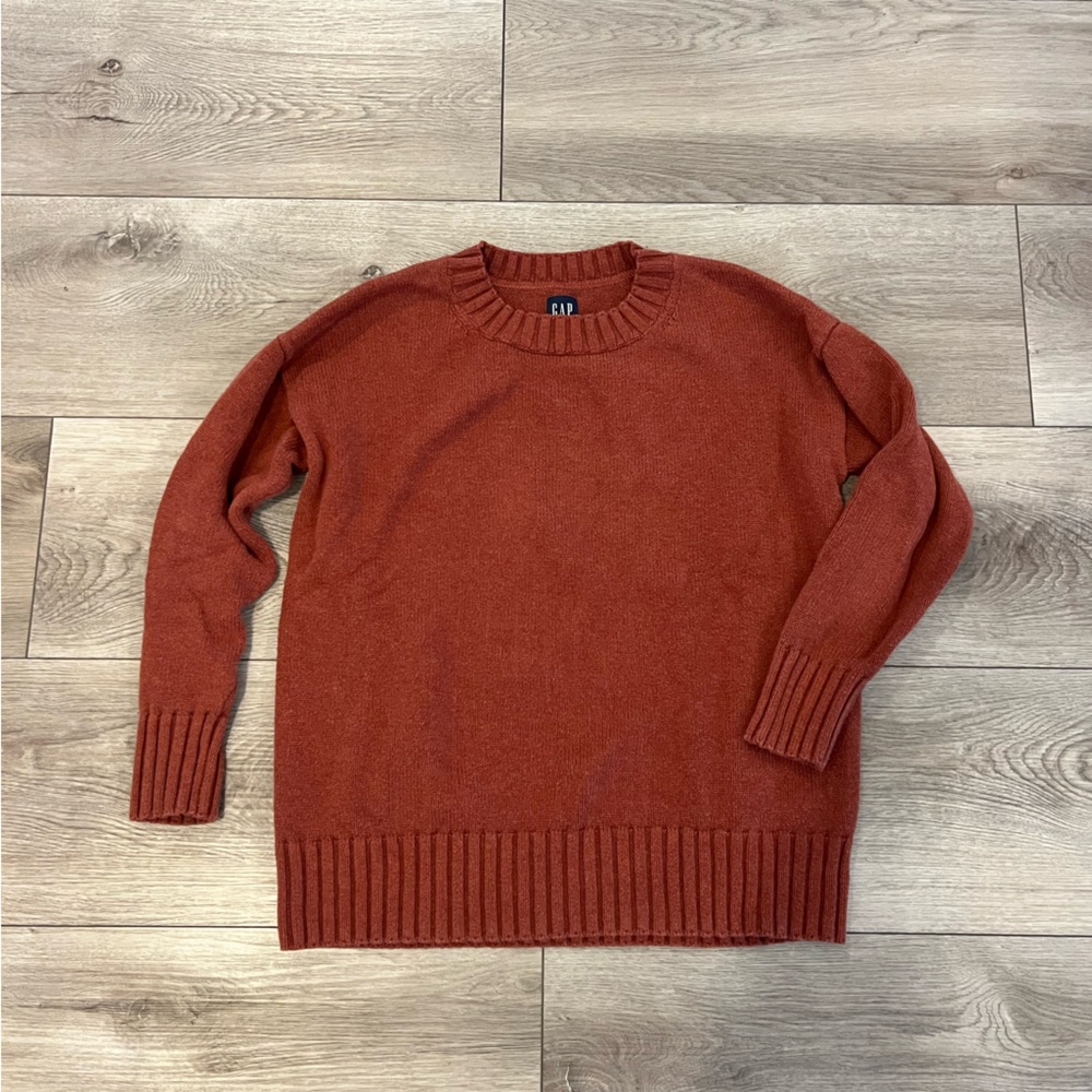 Gap Classic Crew Sweater